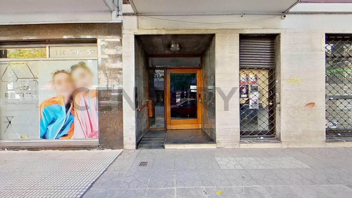 VENTA DEPARTAMENTO 3 DORMITORIOS Y 2 BAÑOS COMPLETOS EN PALERMO CON BALCÓN — foto 1