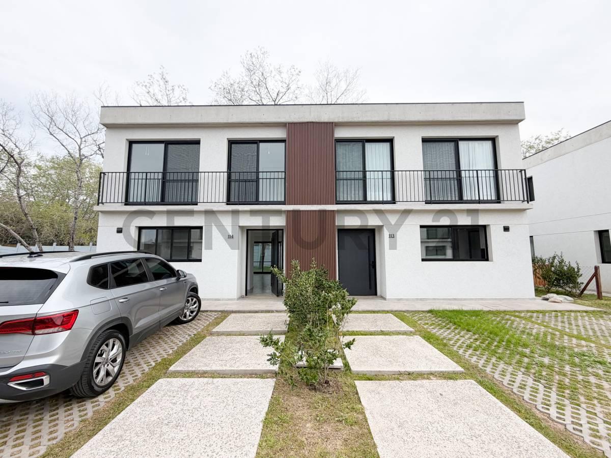 TOWNHOUSE DE 4 AMBIENTES EN ALQUILER A ESTRENAR — foto 1