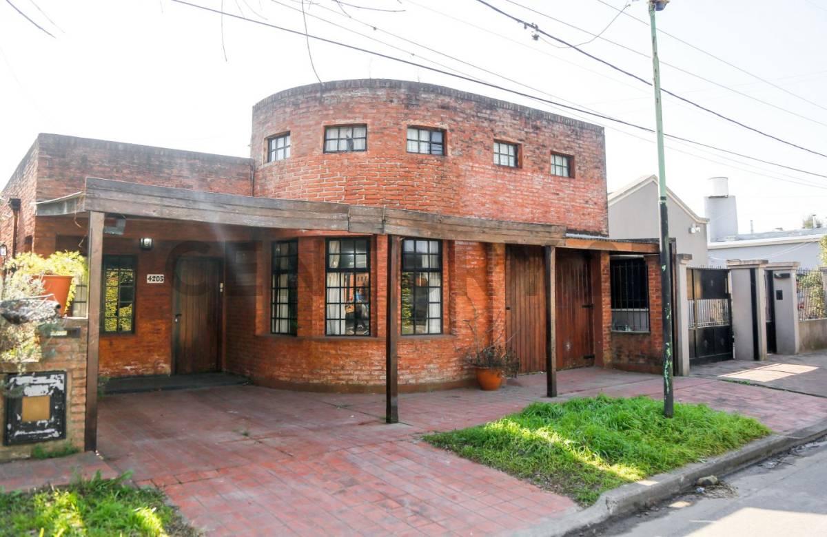 Venta de Casa en 27 entre 489 y 491- Manuel B Gonnet — foto 1