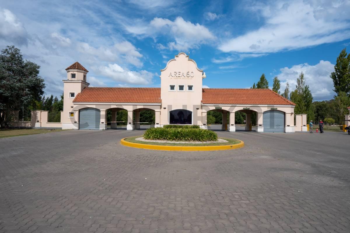 LOTE EN VENTA EN ÁREA 60 — foto 1