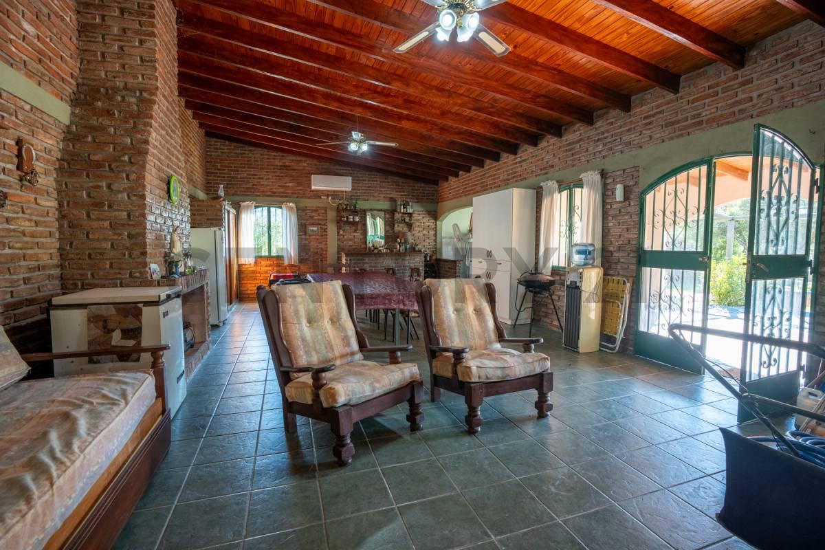 CASA EN VENTA EN BARRIO EL RODEO CALLE 303 ENTRE 44 y 46 — foto 1
