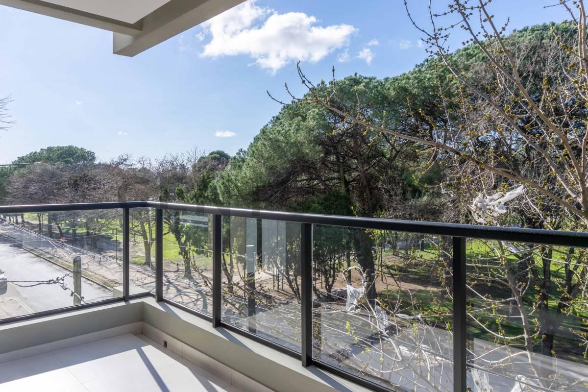 DEPARTAMENTO EN VENTA 50 ENTRE 26 Y 27 FRENTE PARQUE SAN MARTÍN - LA PLATA — foto 1