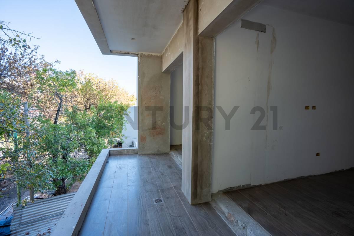 Departamento de 1 dormitorio en construcción con balcón corrido – 2º piso al frente, La Plata — foto 1