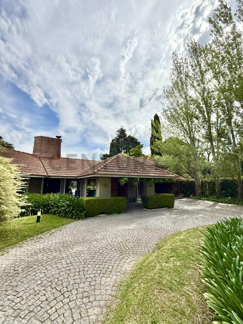 LOTE EN VENTA EN GONNET — foto 1