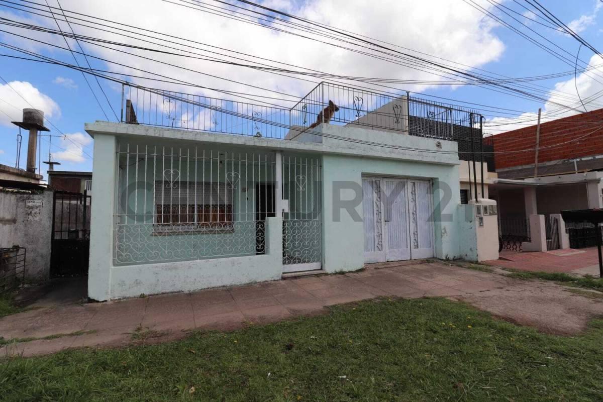 VENTA E. DELFINO, PH 4 AMBIENTES, CON COCHERA. APTO CRÉDITO. — foto 1