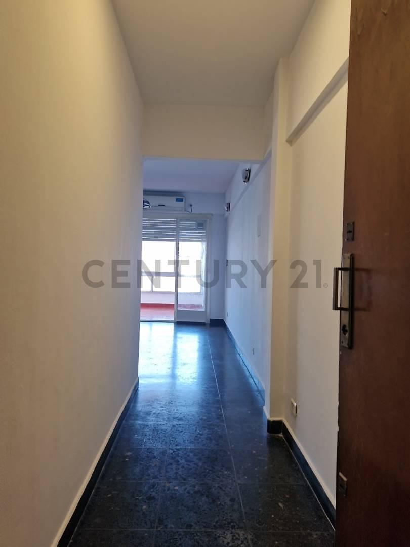 VENTA DEPATAMENTO 2 AMB C/TERRAZA CAPITAL FEDERAL zona SAN NICOLAS — foto 1