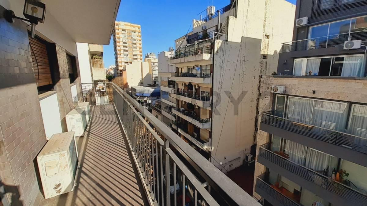 VENTA DEPARTAMENTO 4 AMBIENTES CON DEPENDENCIA EN BELGRANO COCHERA Y BAULERA — foto 1