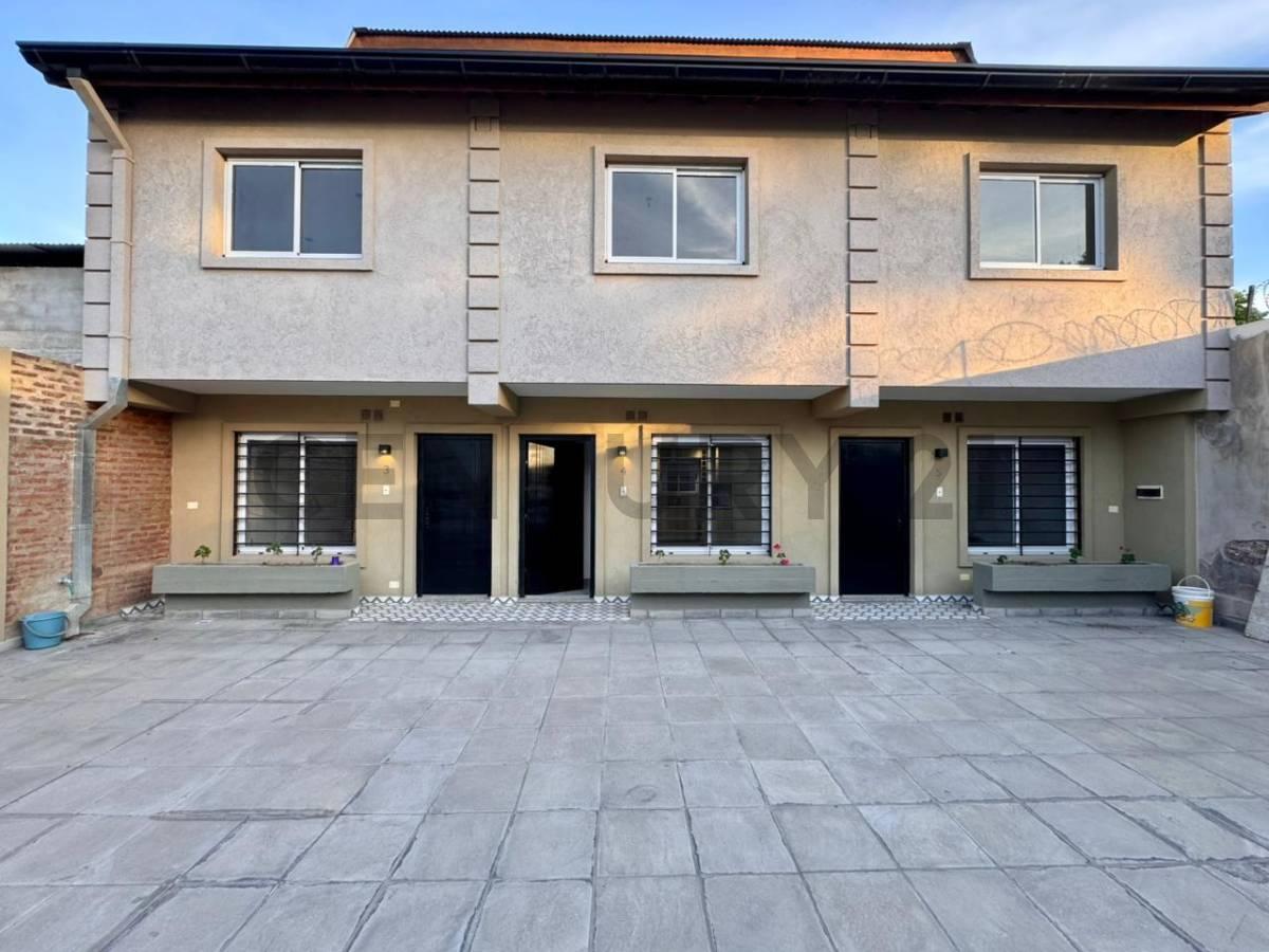 VENTA DUPLEX HURLINGHAM A ESTRENAR — foto 1