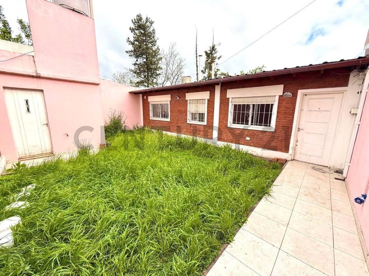 VENTA PH 2 AMBIENTES SOBRE MARTIN FIERRO, VILLA UDAONDO PATIO — foto 1