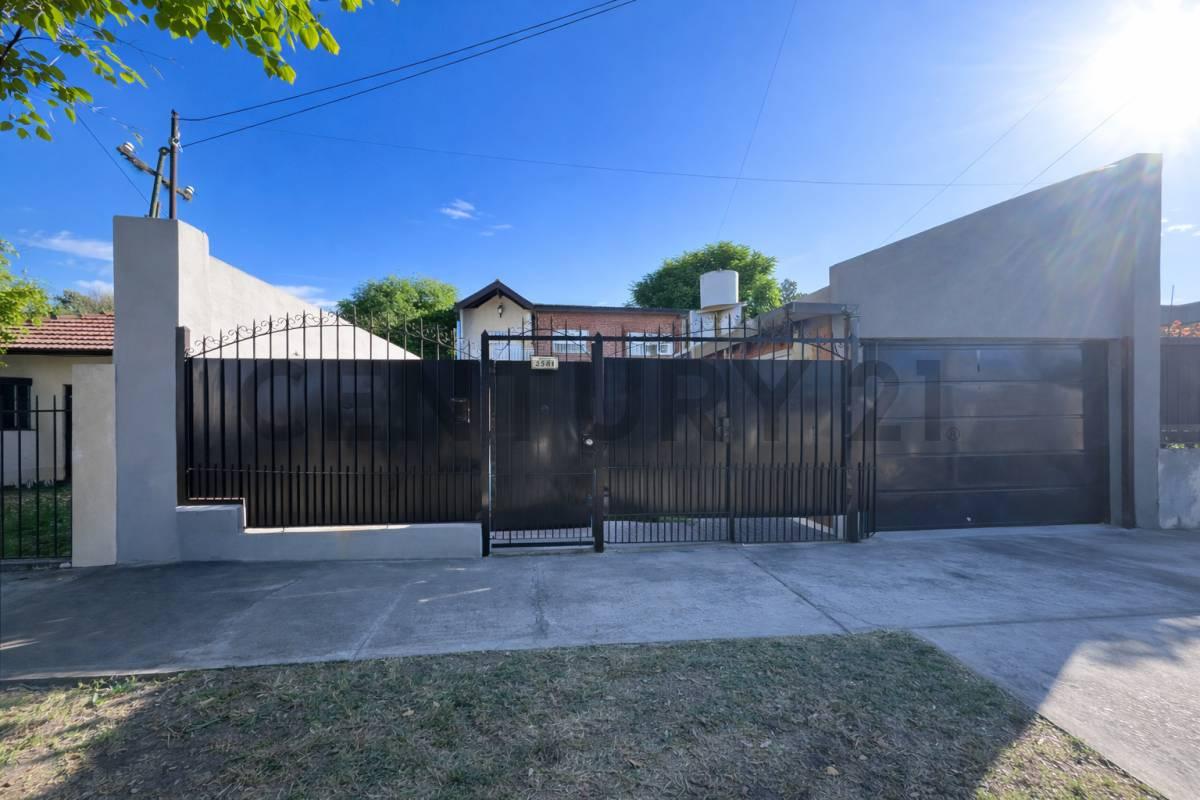 VENTA CASA 4 AMBIENTES PADUA PARQUE CON PILETA — foto 1
