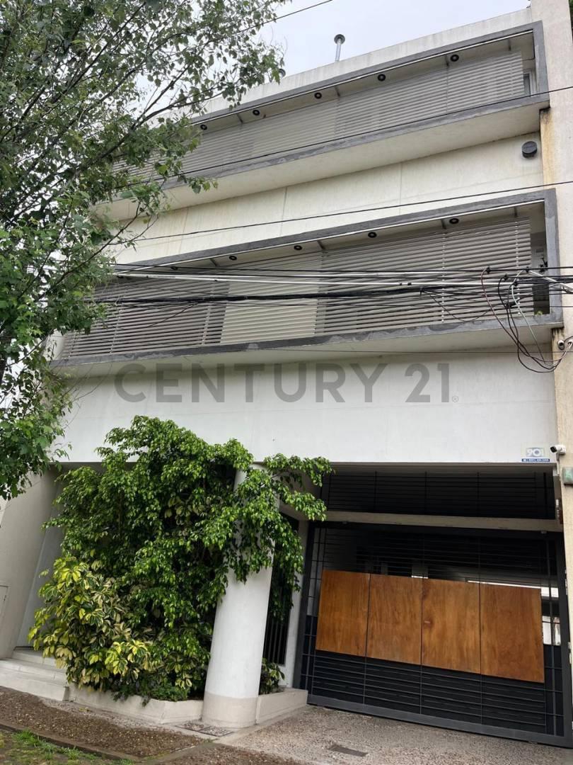 Departamento en Venta calle 11 entre 526 y 527 numero 524 dos habitaciones, dos cocheras — foto 1