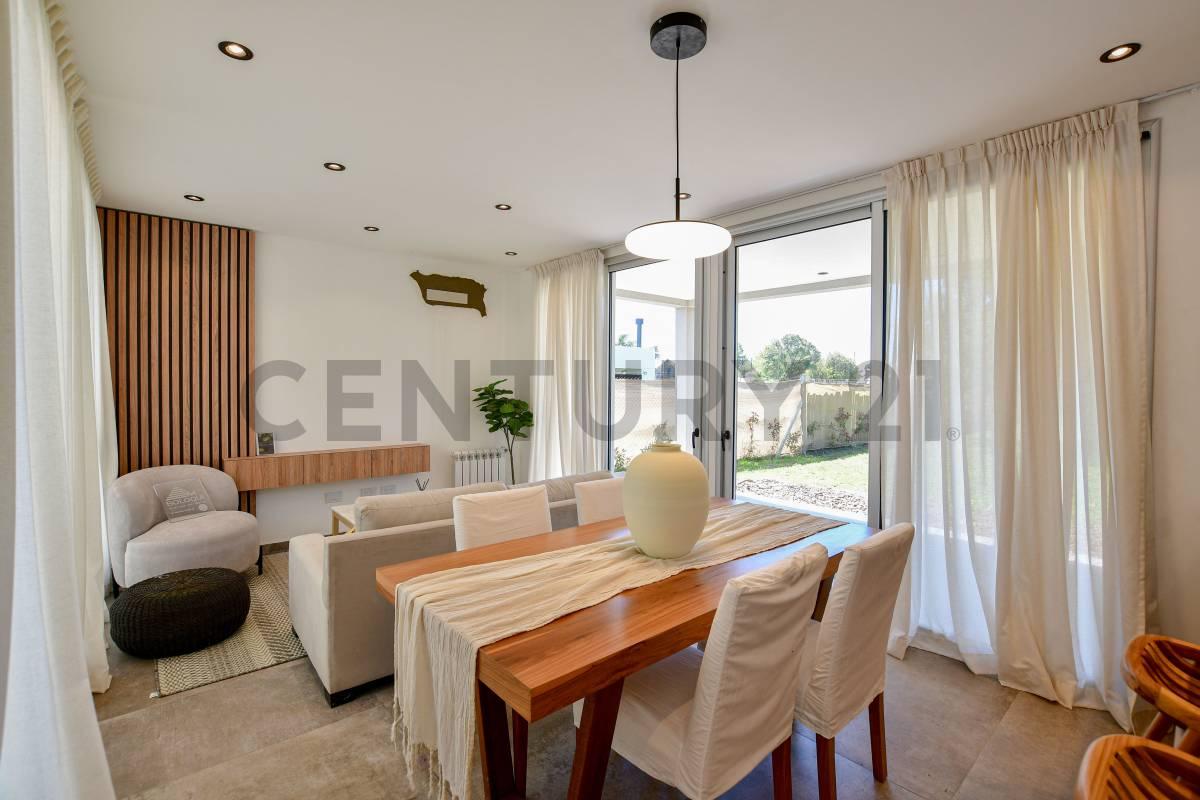 Casa en venta en Gorina de 3 dormitorios, estudio, cochera — foto 1