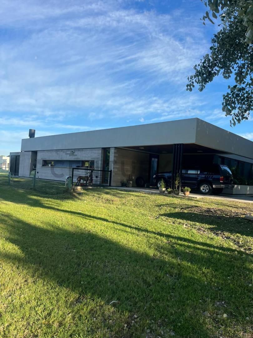 Casa en Venta en Haras del Sur II — foto 1