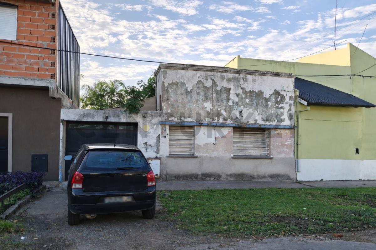 68 e/ 140 y 141 - OPORTUNIDAD - PH 2 dormitorios A REFACCIONAR! EN VENTA - — foto 1