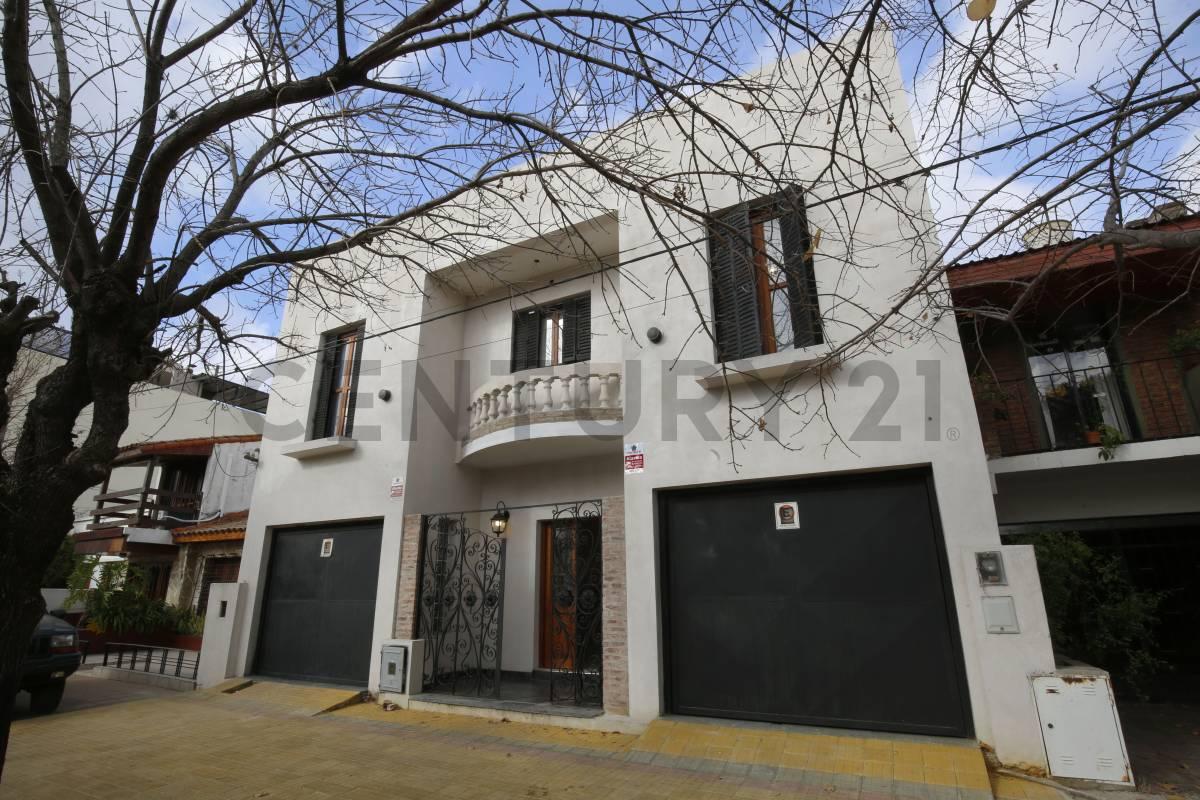 casa en venta en La Plata — foto 1