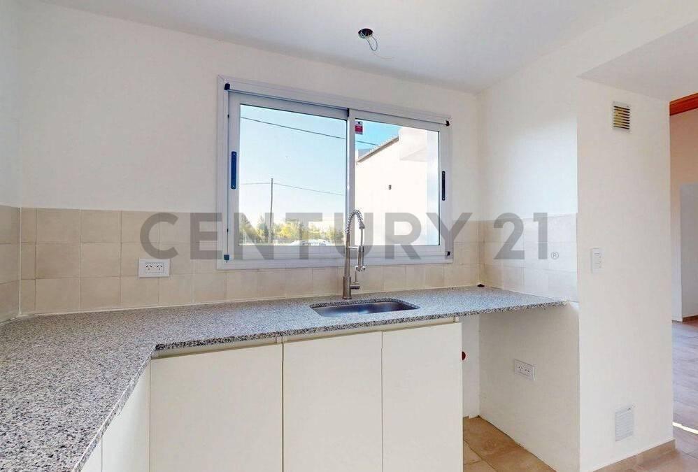 CASA EN VENTA EN VILLA ELISA ARTURO SEGUI — foto 1
