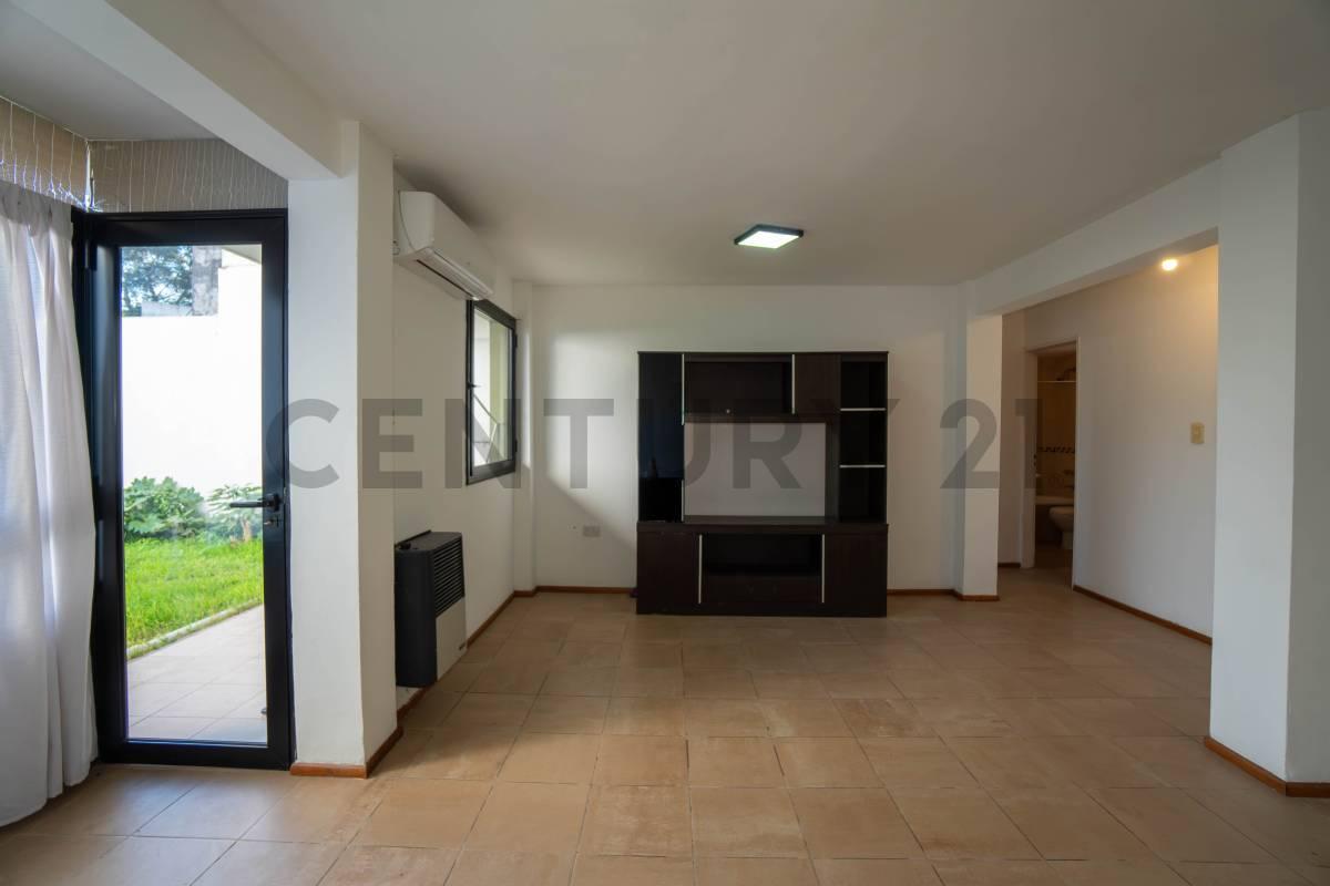 Departamento en venta en La Plata de un dormitorio con cochera — foto 1