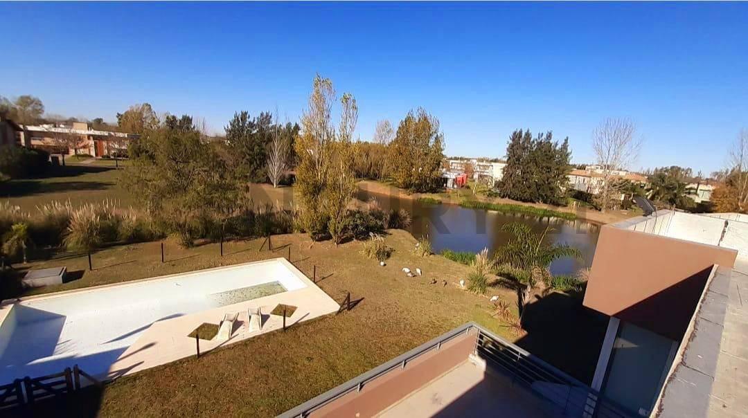 Casa en venta — foto 1