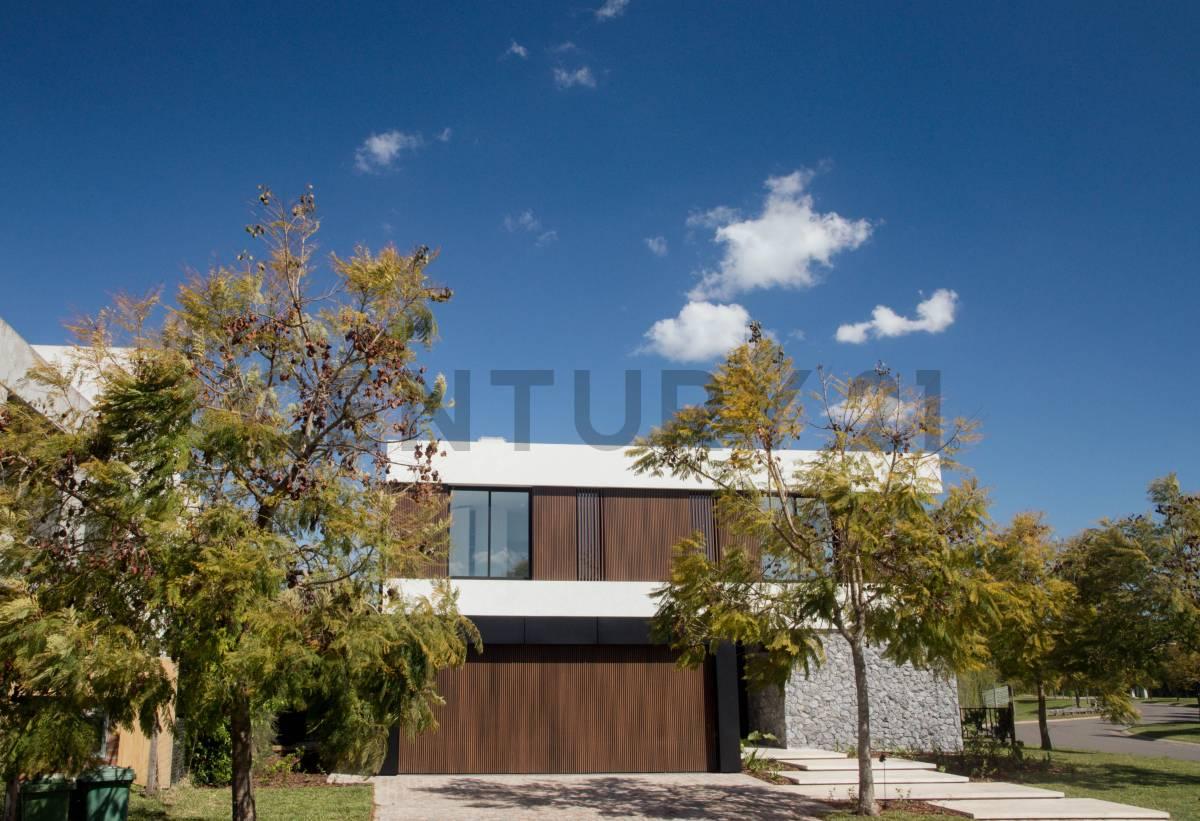 Venta de exclusiva residencia de lujo en el Barrio El Yacht, Nordelta — foto 1