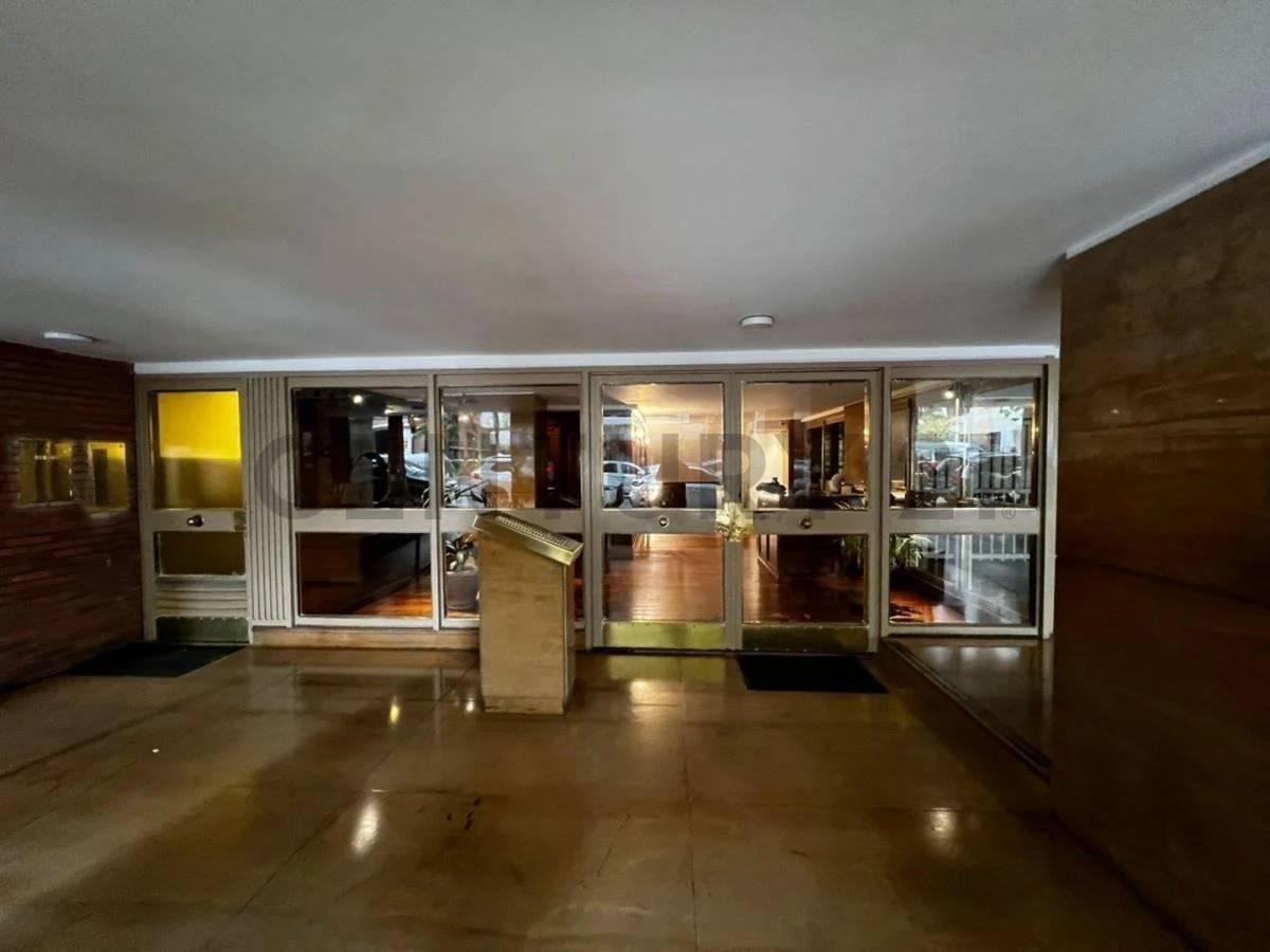 Exclusivo departamento en Las Cañitas. Piso alto, súper luminoso y con seguridad 24 hs — foto 1