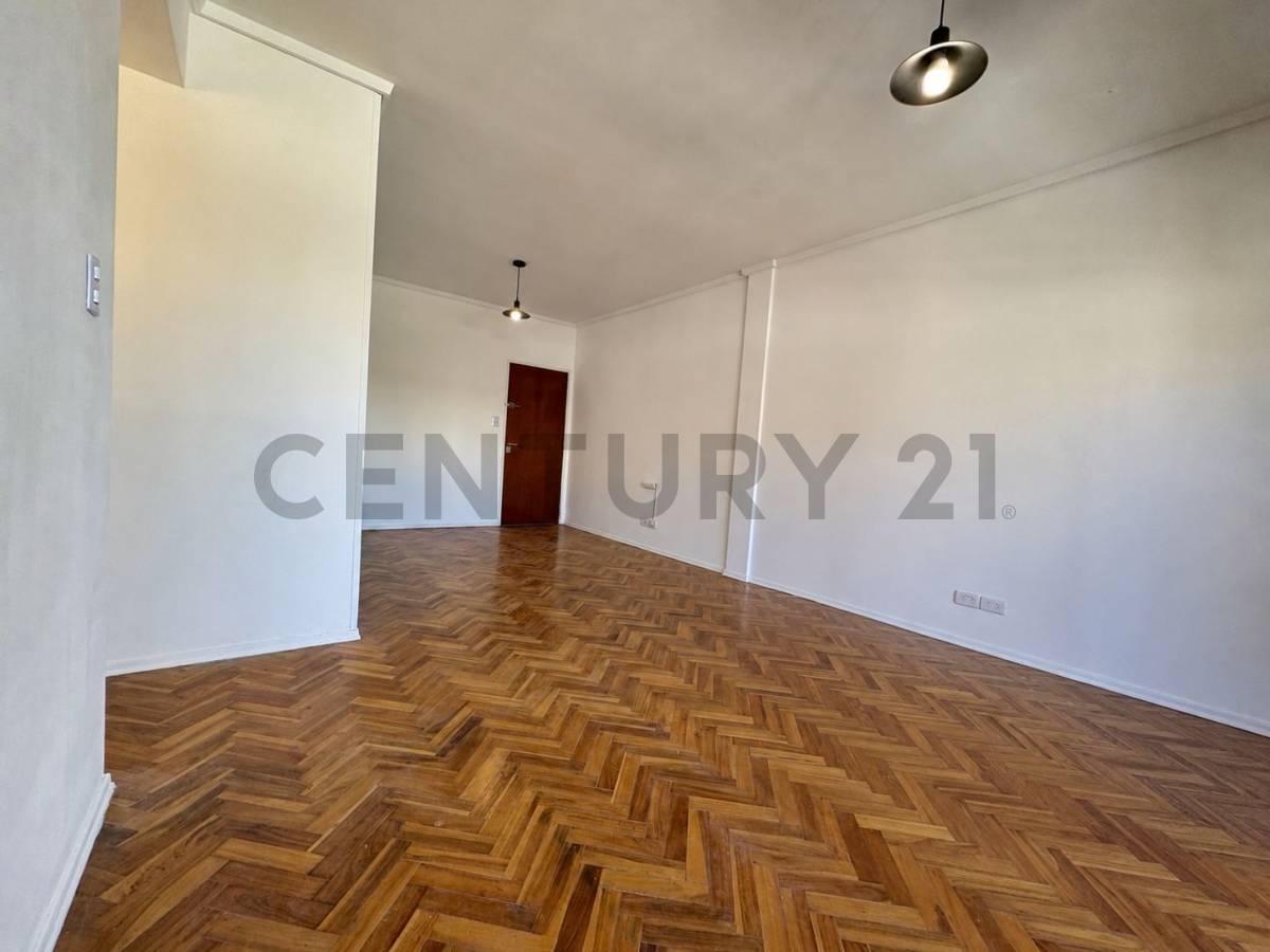 Venta depto 4 amb con balcón y cochera Morón APTO CREDITO — foto 1