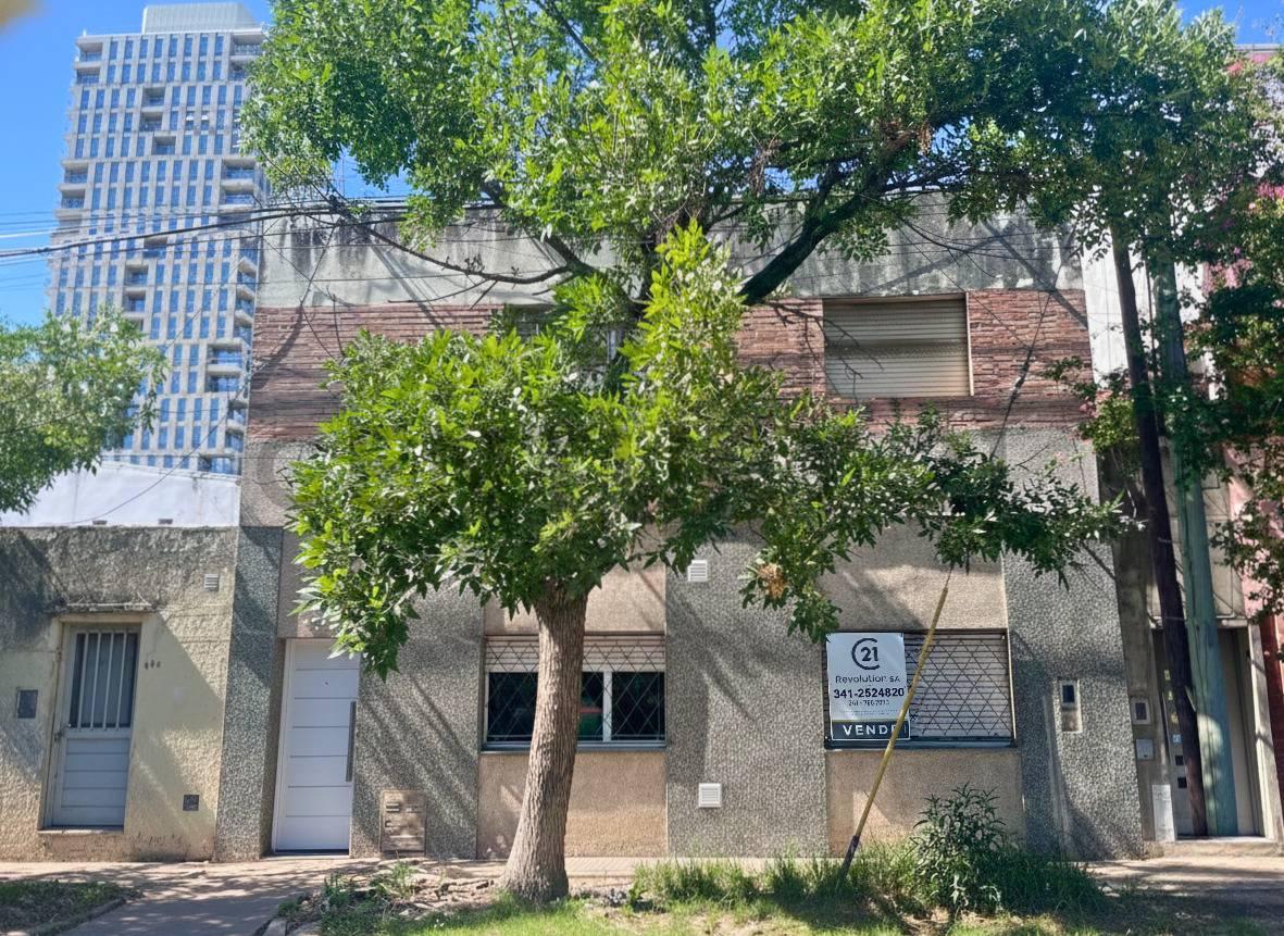 Venta Casa distribuida en dos plantas autónomas | Arroyito, Rosario — foto 1