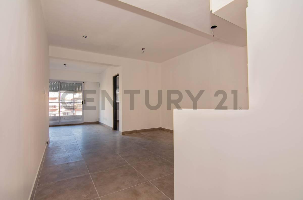 Venta Departamento de 1 Dormitorio con amplio balcón en Lourdes, Rosario — foto 1
