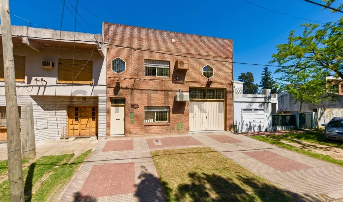Venta Excelente Galpón en Fisherton — foto 1