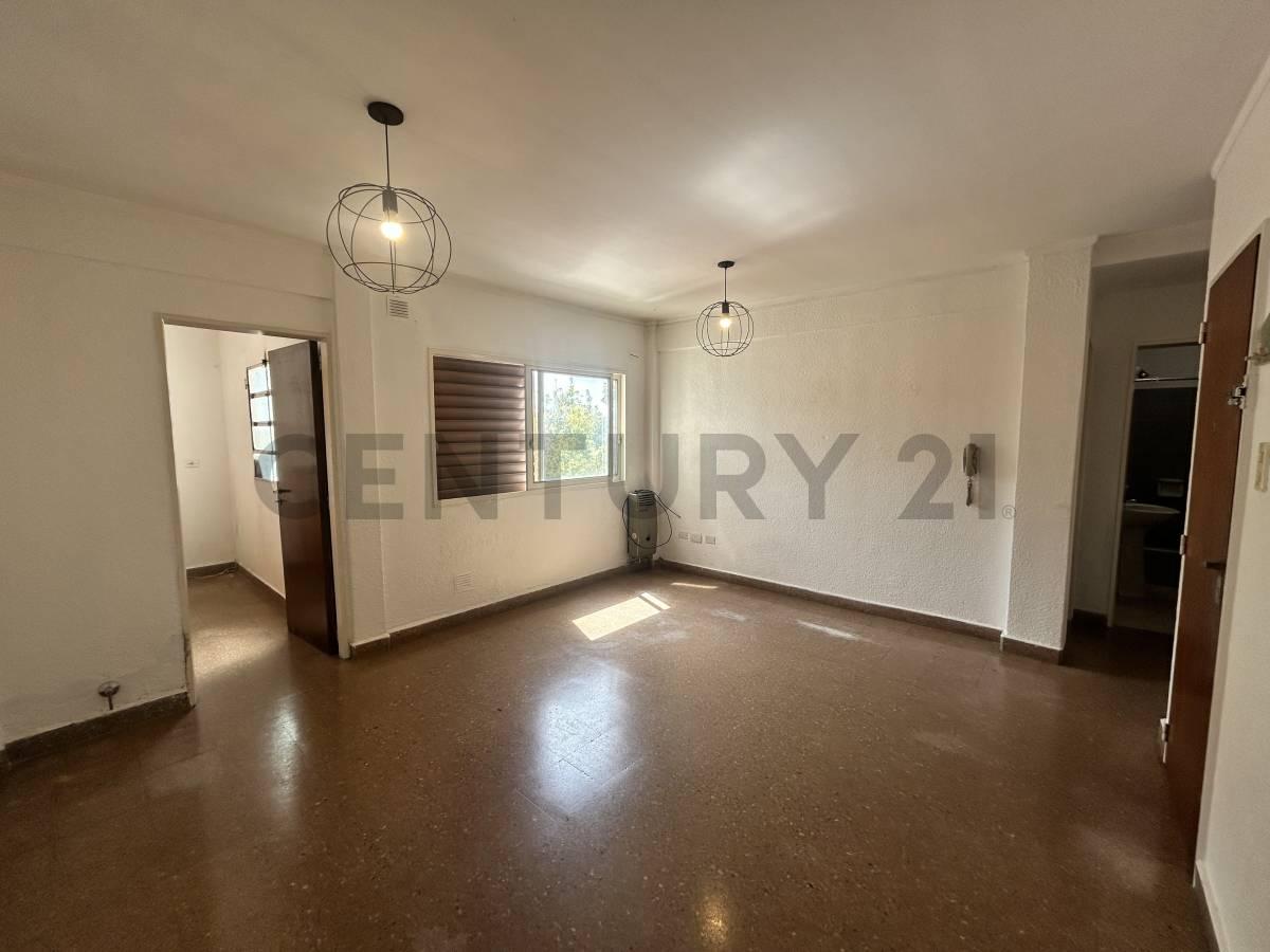 Departamento de un dormitorio en venta en La Plata — foto 1