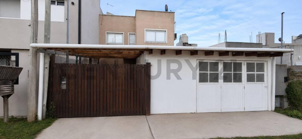 Casa en venta en Sicardi, 2 dormitorios. — foto 1