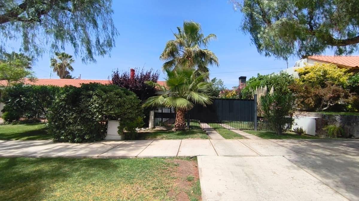 Se Vende por viaje Casa en Barrio Dalvian, Se aceptan ofertas razonables. — foto 1