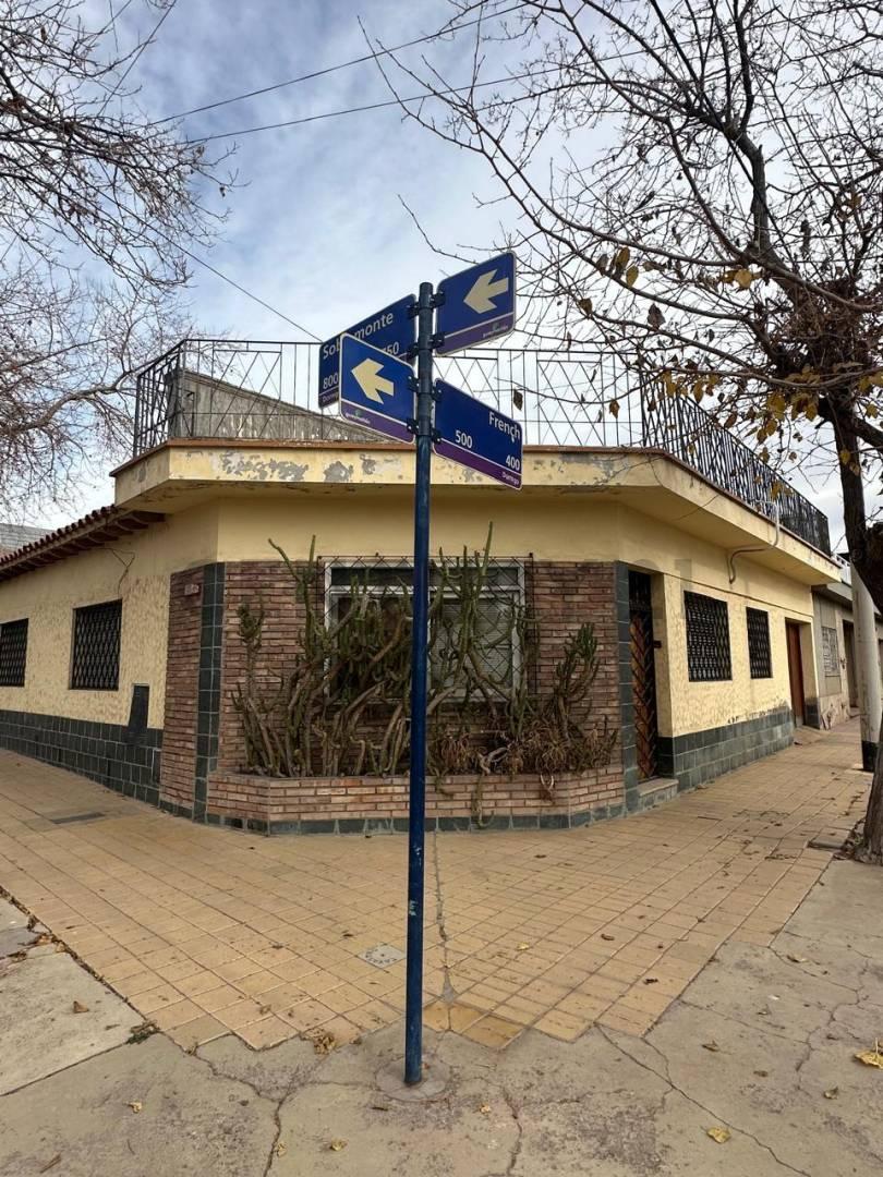 Se Vende Casa Esquina en Dorrego,Se aceptan Vehículos como parte de pago. — foto 1