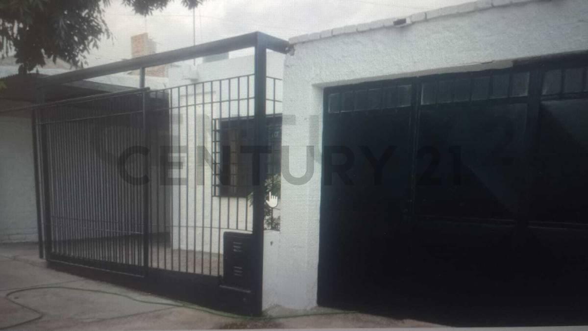 Casa con 3 dormitorios — foto 1