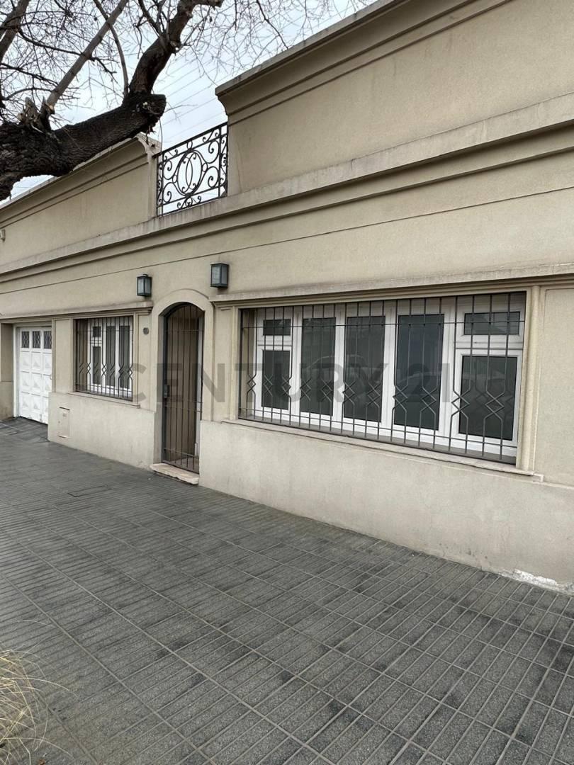 Exclusiva Casa en la 5ta Sección — foto 1