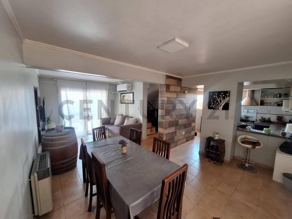 DUPLEX DE 3 DORMITORIOS EN VENTA-VILLANUEVA GUAYMALLEN — foto 1