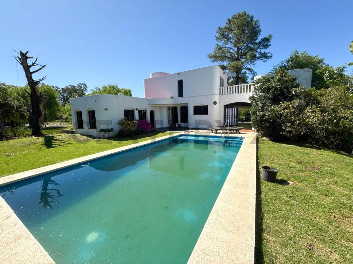CASA EN VENTA 05 AMB CUBE LOTE DE 3178m — foto 1