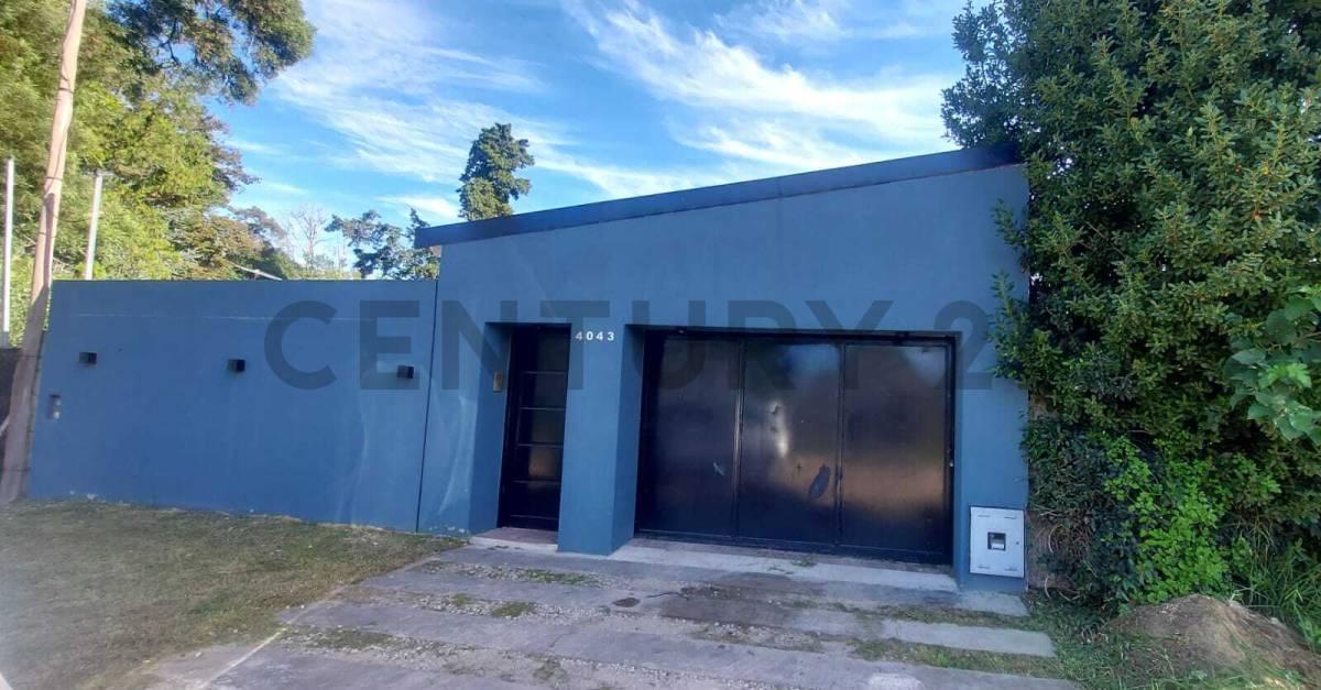 134 entre 428 y 429. Casa en Venta 3 dorm. Villa Elisa. — foto 1