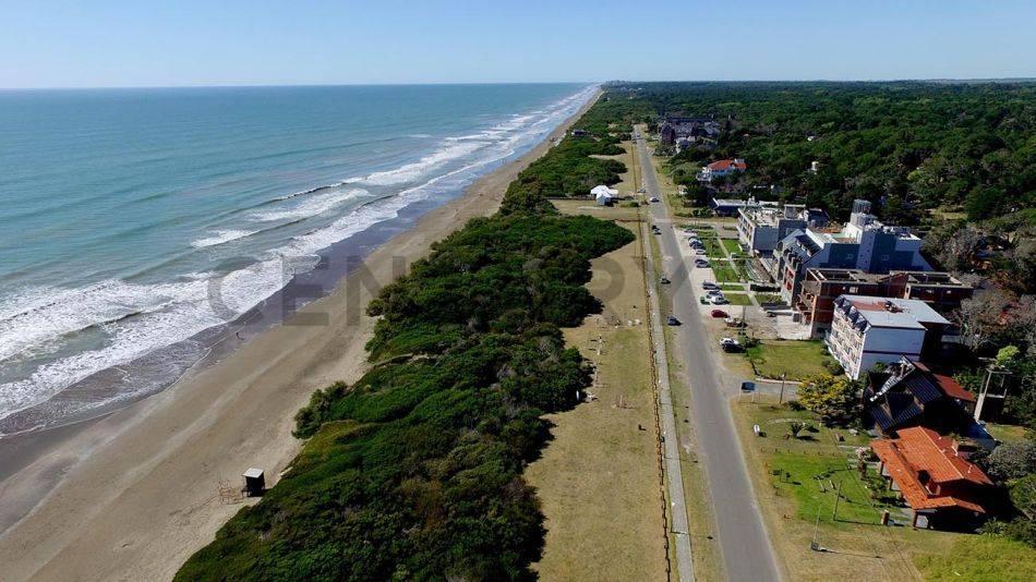 Las Margaritas entre Los Malvones y Las Madreselvas, Terreno en Venta, Costa del Este. — foto 1