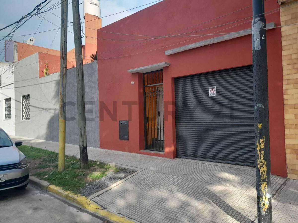 VENTA PH EN VILLA LUGANO CON GARAGE PATIO Y TERRAZA PROPIA — foto 1