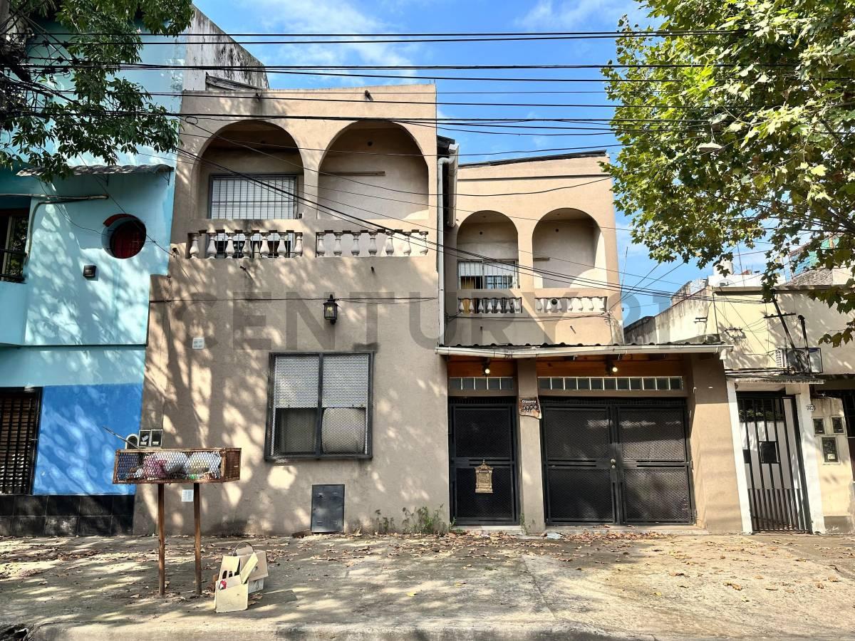 Casa 4 ambientes en venta en Caseros - GRAN LOTE — foto 1