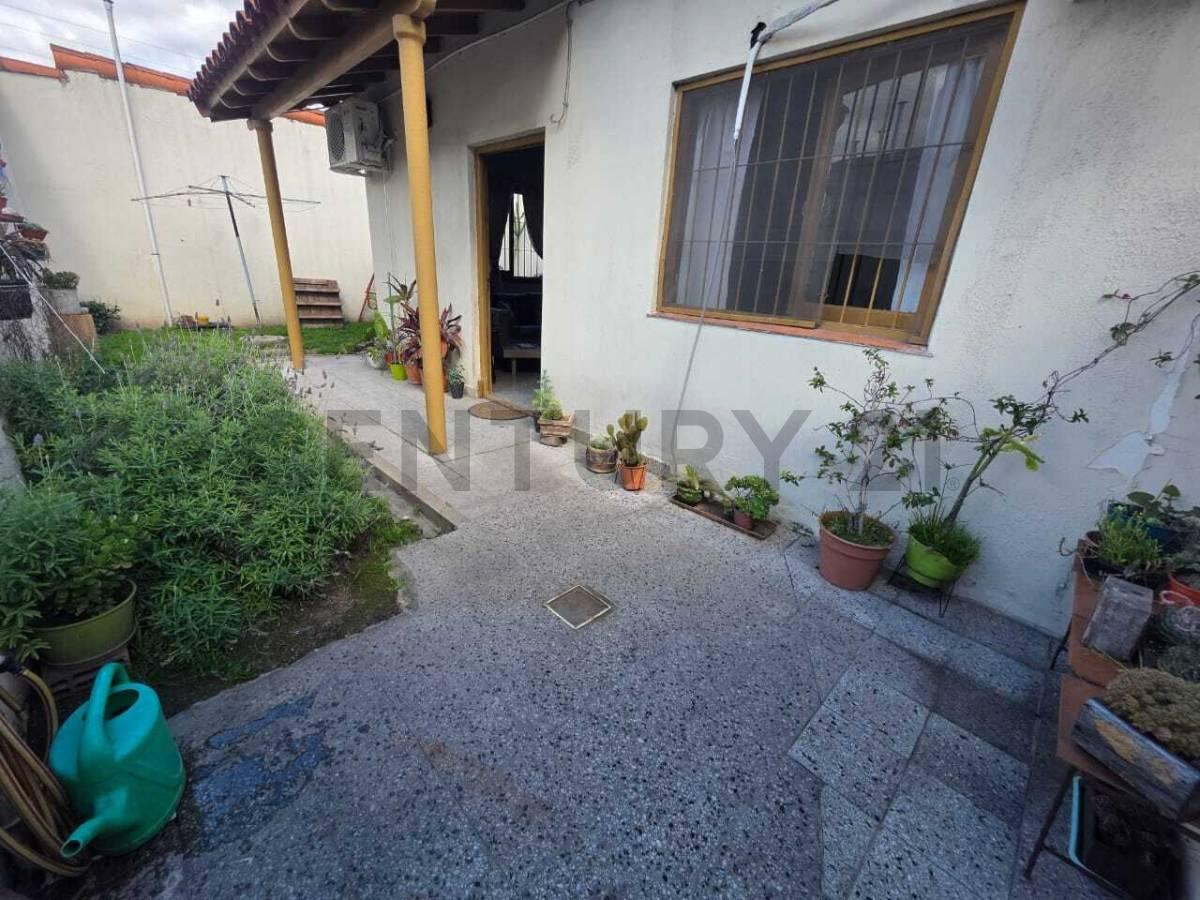 PH DE 4 AMBIENTES CON PATIO, BALCÓN Y QUINCHO, Loma hermosa — foto 1