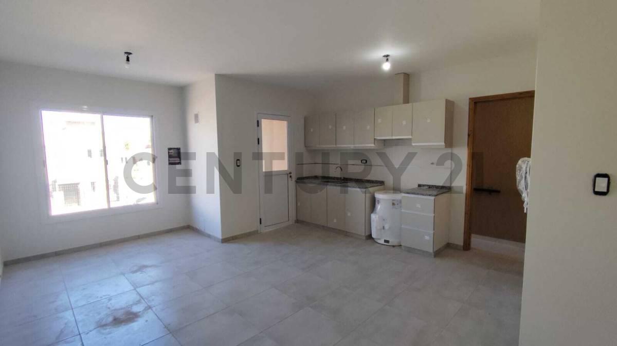 Oportunidad Planta Baja a estrenar en Maipú – 2 Dormitorios con Cochera — foto 1
