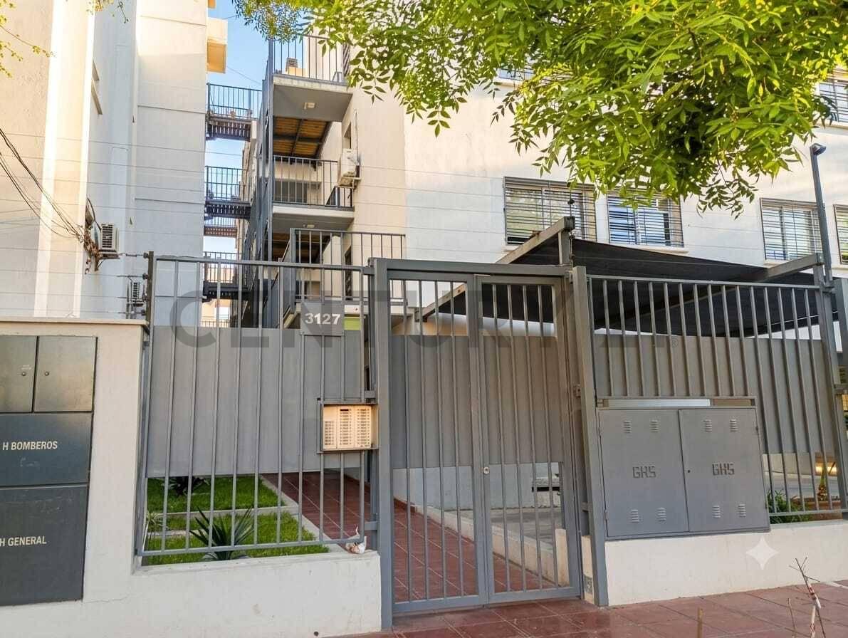 DEPARTAMENTO EN VENTA EN CUARTA SECCIÓN — foto 1