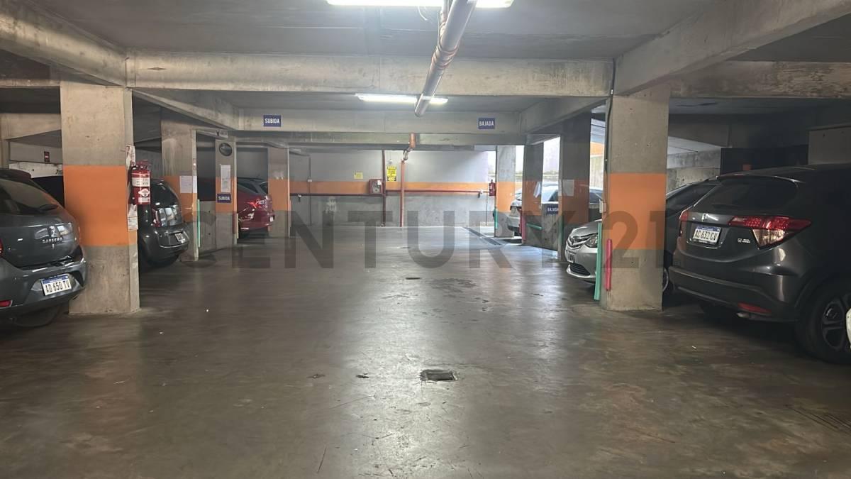VENTA COCHERA ALMAGRO — foto 1