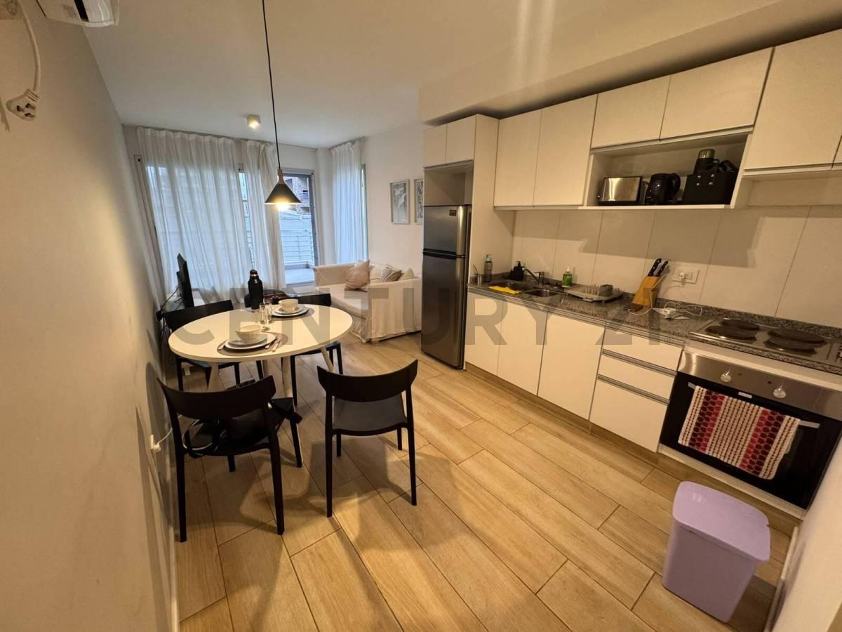 2 ambientes amplio y luminoso con cochera cubierta, balcón y amenities completos — foto 1