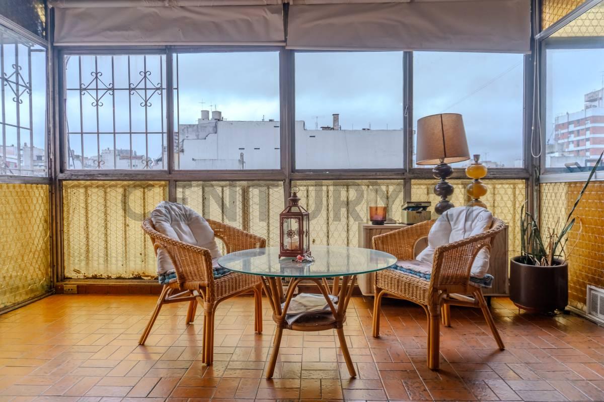 Exclusivo 3 ambientes, con Terraza y Parrilla Propia en Excelente Ubicación — foto 1