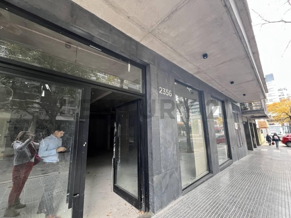 LOCAL COMERCIAL A ESTRENAR EN VENTA — foto 1