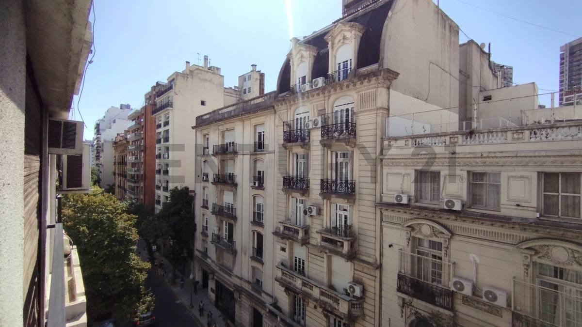 Venta Monoambiente al Frente con Balcón Francés en Retiro ideal Alquiler Temporario — foto 1
