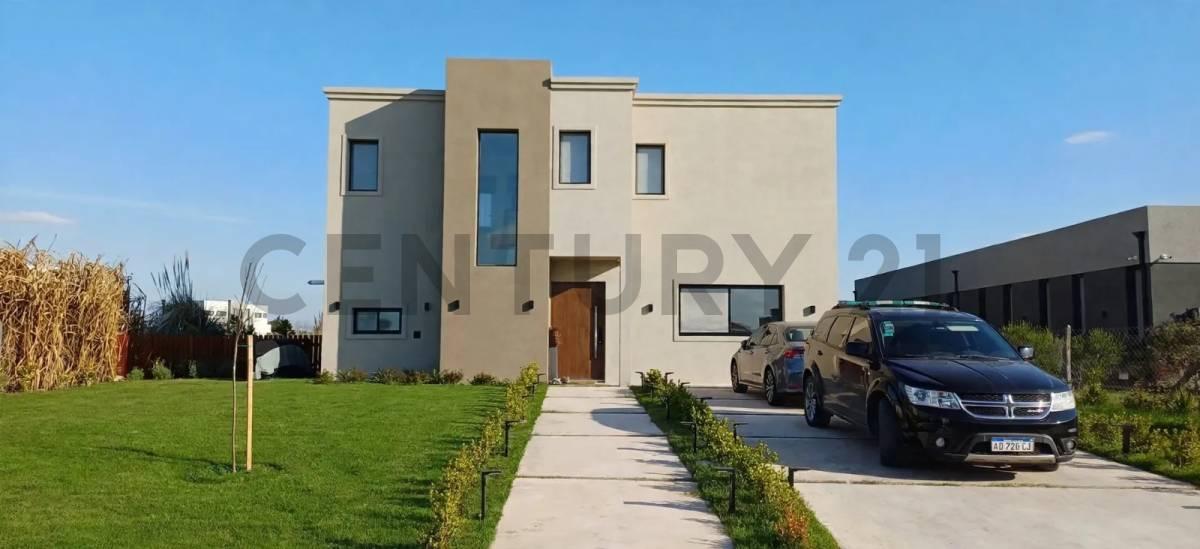 CASA EN VENTA – SAN SEBASTIÁN, ÁREA 7 — foto 1