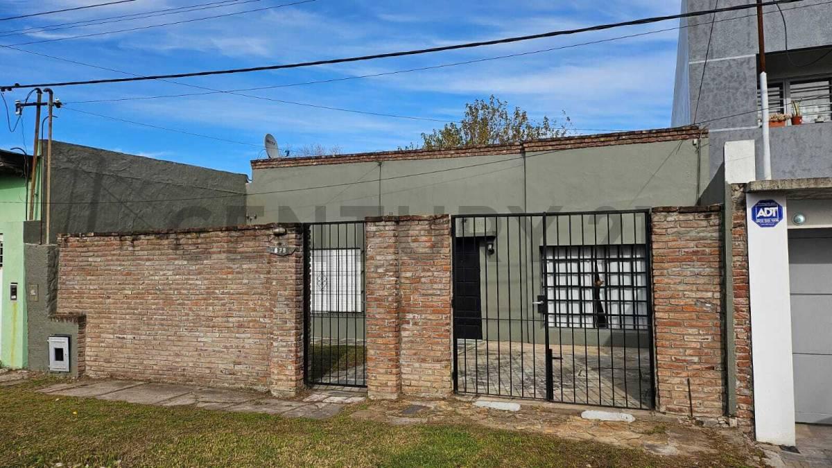 Casa de 3 Dormitorios en Venta en San Carlos — foto 1